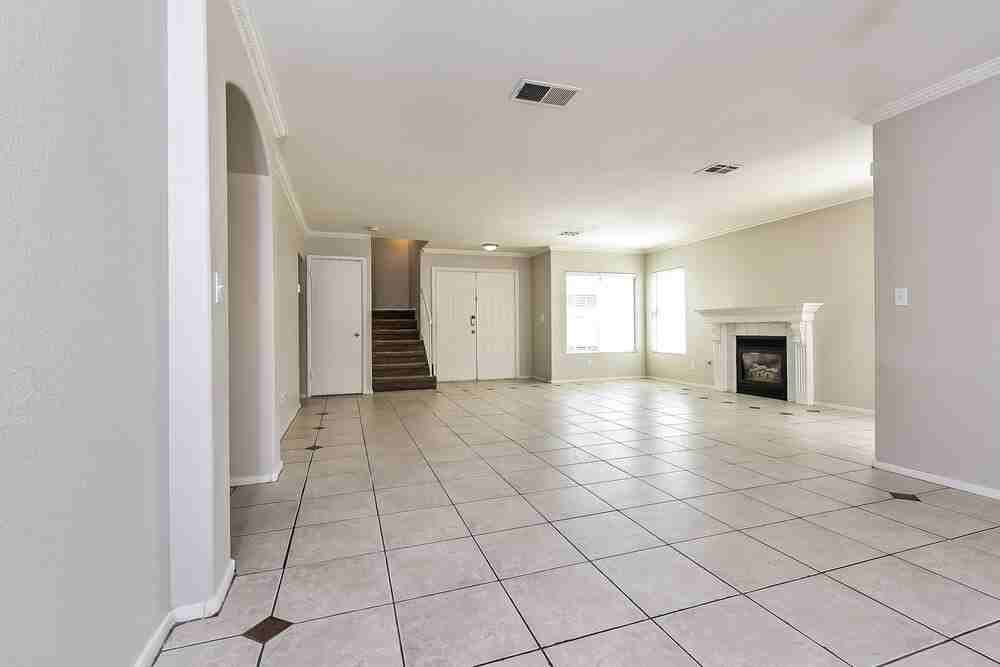 4841 Villa Elisa Cir - Photo 5 of 18