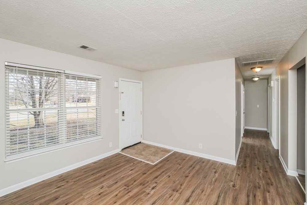 5510 Littleridge Dr - Photo 5 of 16