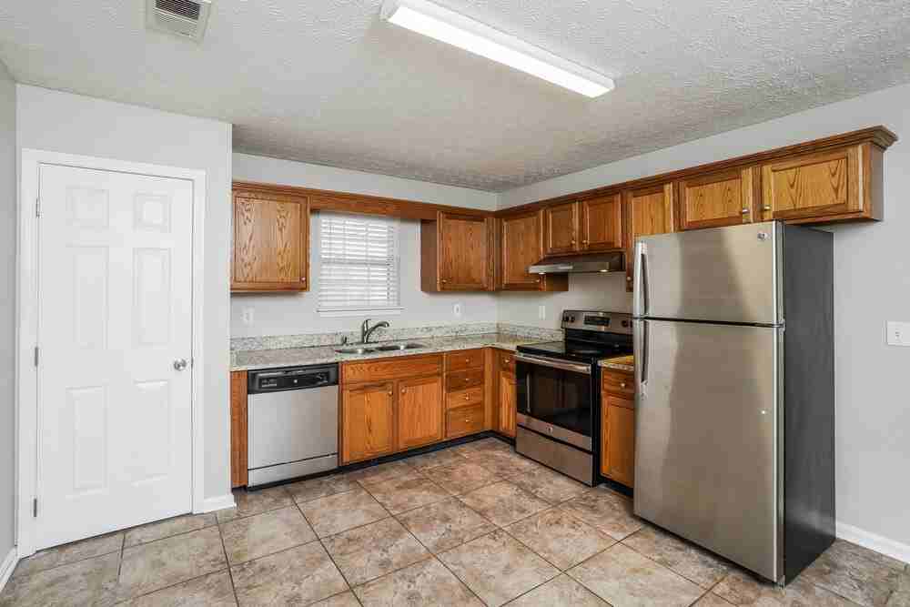 5510 Littleridge Dr - Photo 7 of 16