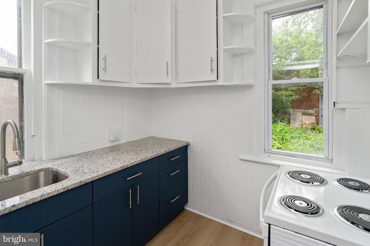 243 Chestnut St - Photo 2 of 10