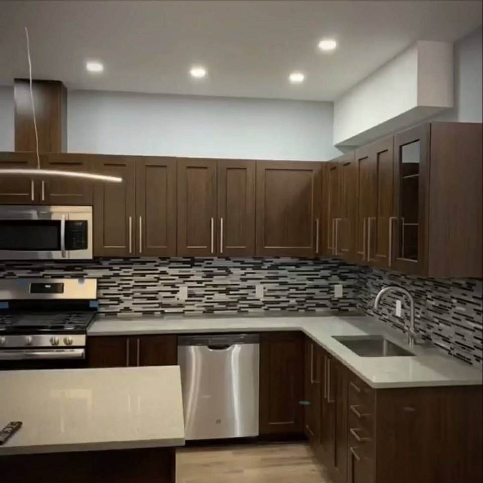 303 Bell St - Photo 6 of 7