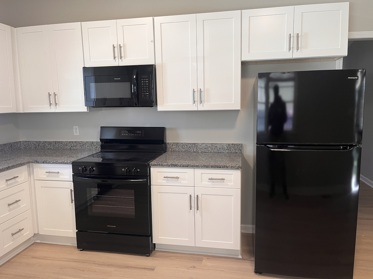 202 Sherman St - Photo 7 of 20