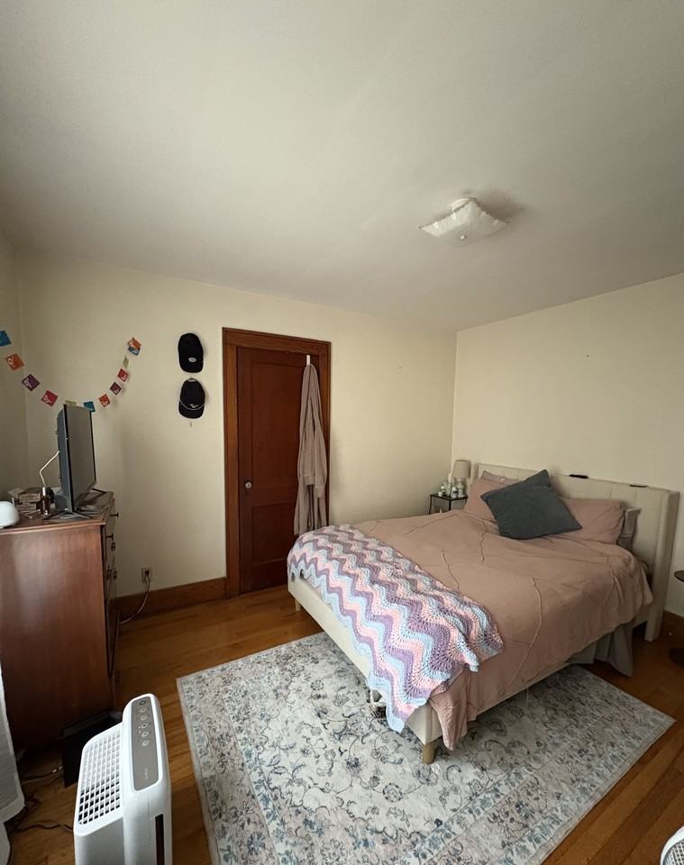 421 Schuyler St #1stFL - Photo 7 of 10