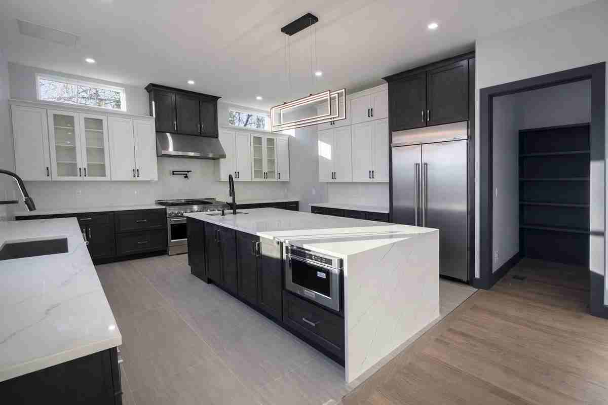 2613 Beacon Hill Rd - Photo 6 of 38