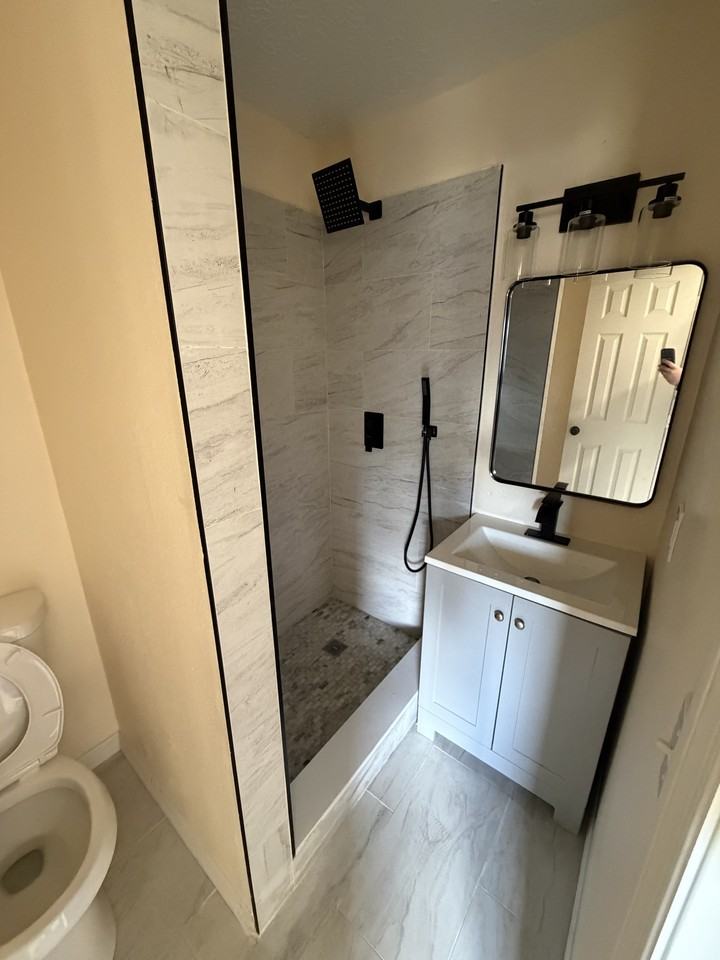 5680 28th St N - Photo 4 of 8