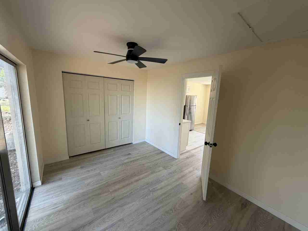 5680 28th St N - Photo 7 of 8