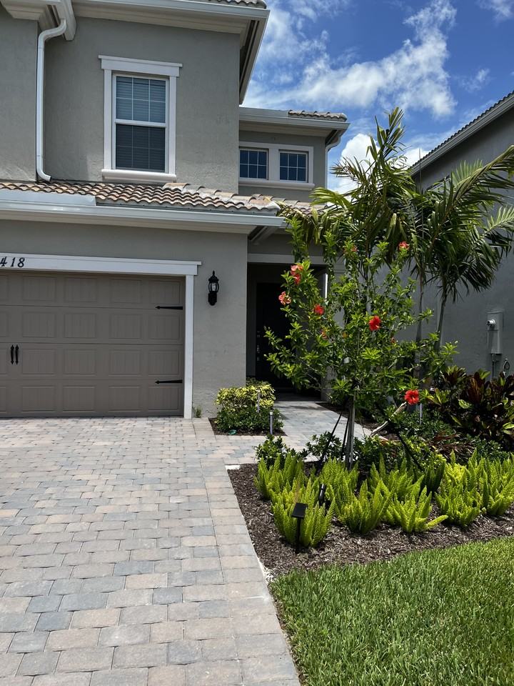 1418 Evergreen Ter #NA - Photo 2 of 34