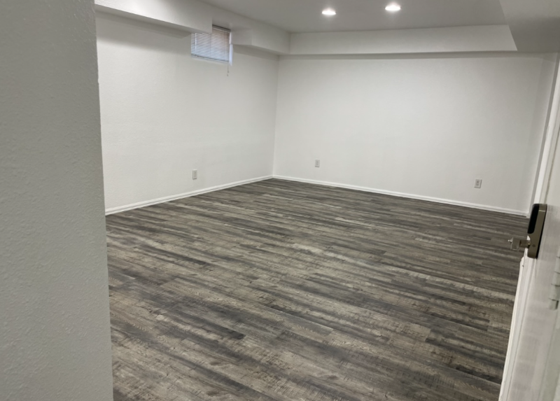 10421 Pennsylvania St - Photo 2 of 9