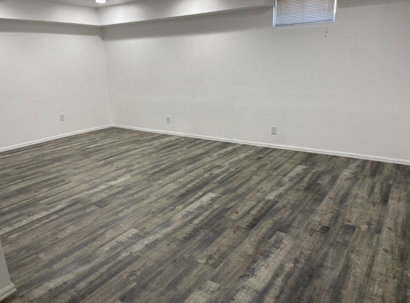 10421 Pennsylvania St - Photo 3 of 9