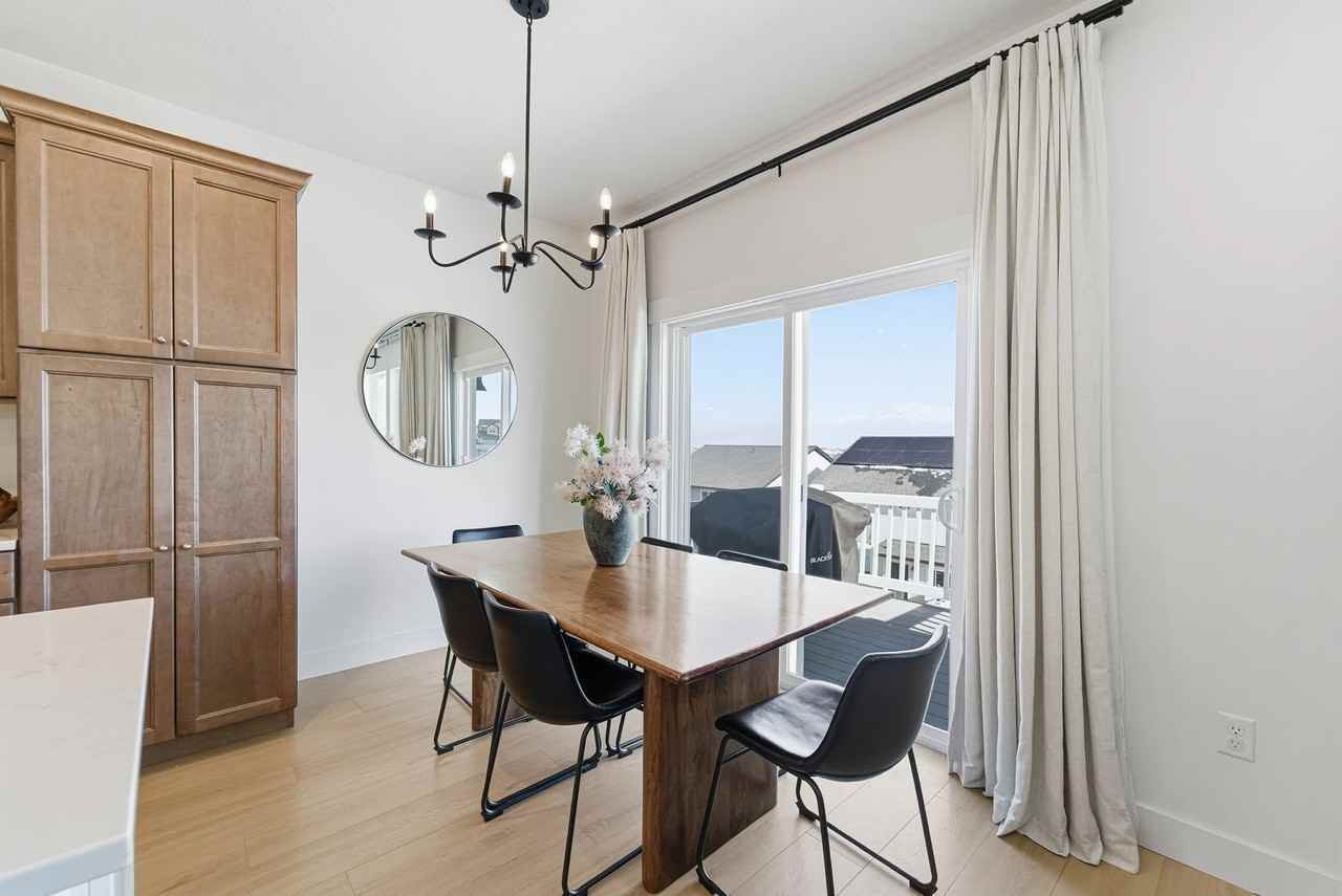 682 N Bennedict Dr - Photo 3 of 30