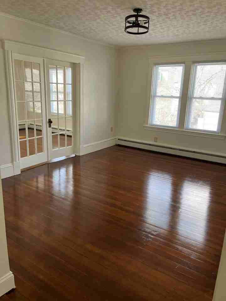 49 Middlesex St #2ndFL - Photo 4 of 5