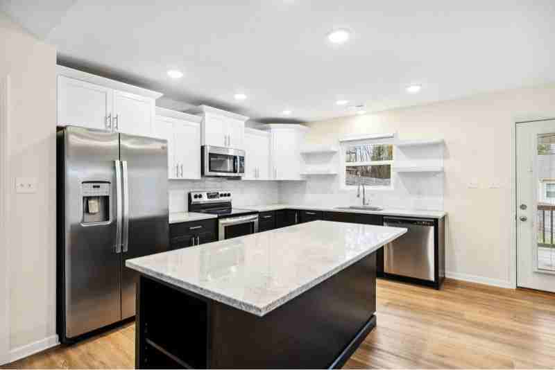 5009 Spring Creek Rd - Photo 4 of 20