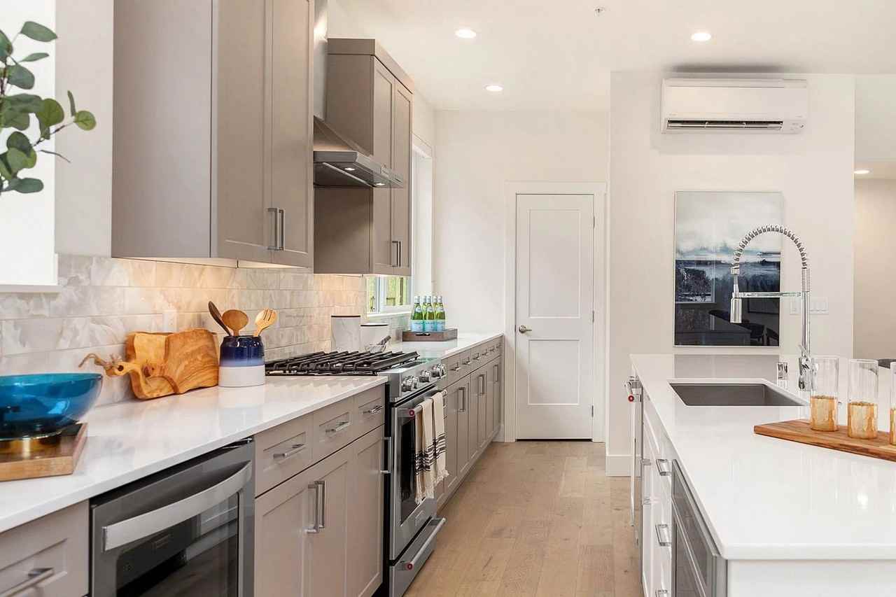 9619 Thorsk St - Photo 4 of 14