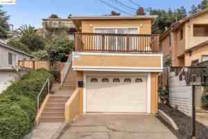 featured image of 9834 Lawlor St