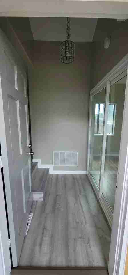 9834 Lawlor St - Photo 3 of 20