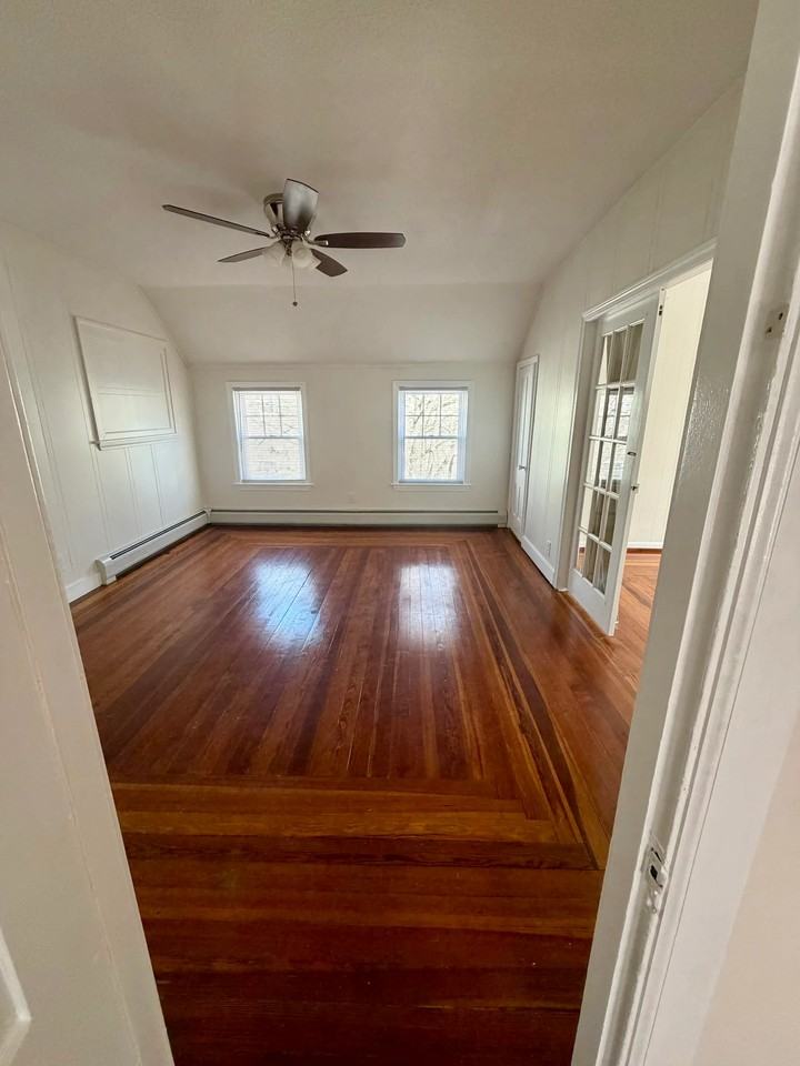 53 Locust St #2 - Photo 3 of 10