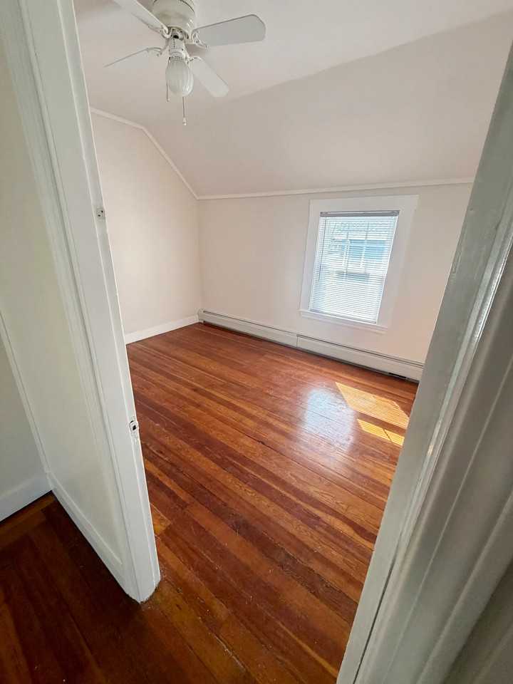 53 Locust St #2 - Photo 4 of 10