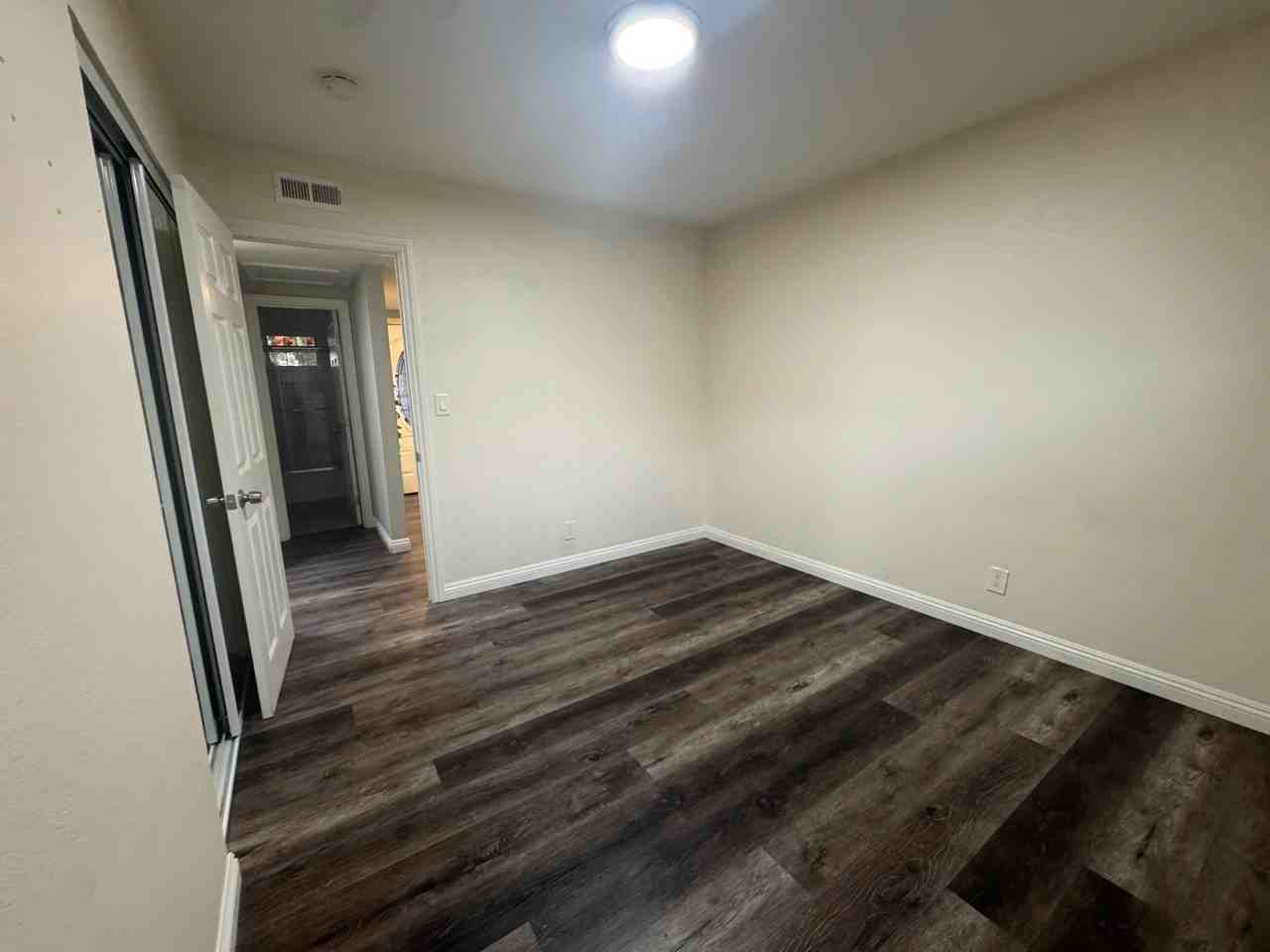 3033 W Elder Ave #MAIN - Photo 4 of 13