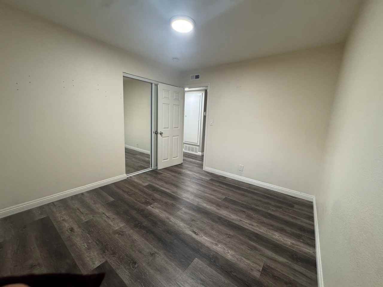 3033 W Elder Ave #MAIN - Photo 5 of 13