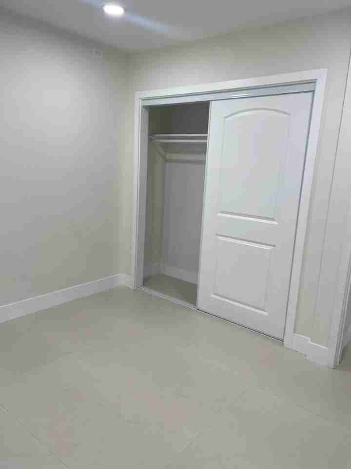 3608 W Valencia Dr - Photo 4 of 12