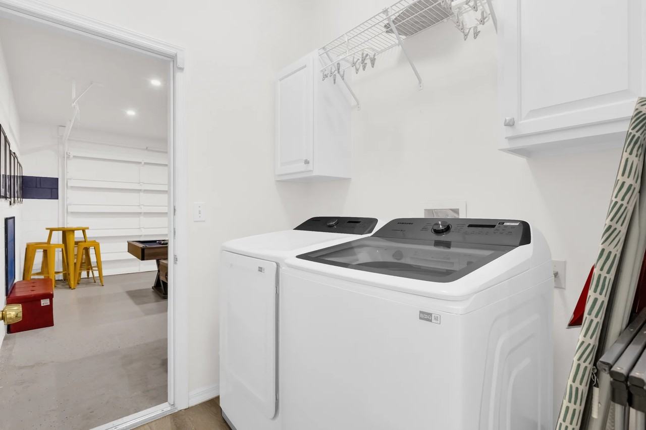 2908 Sunset Lakes Blvd - Photo 3 of 20