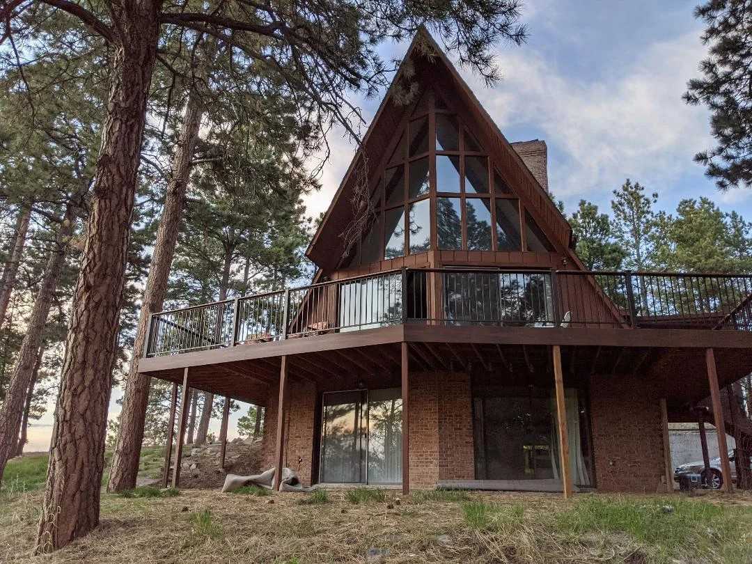 18530 Woodhaven Dr - Photo 2 of 16