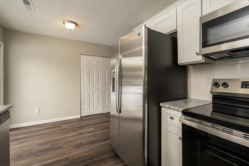 1622 Cranberry Hill Ln - Photo 3 of 10