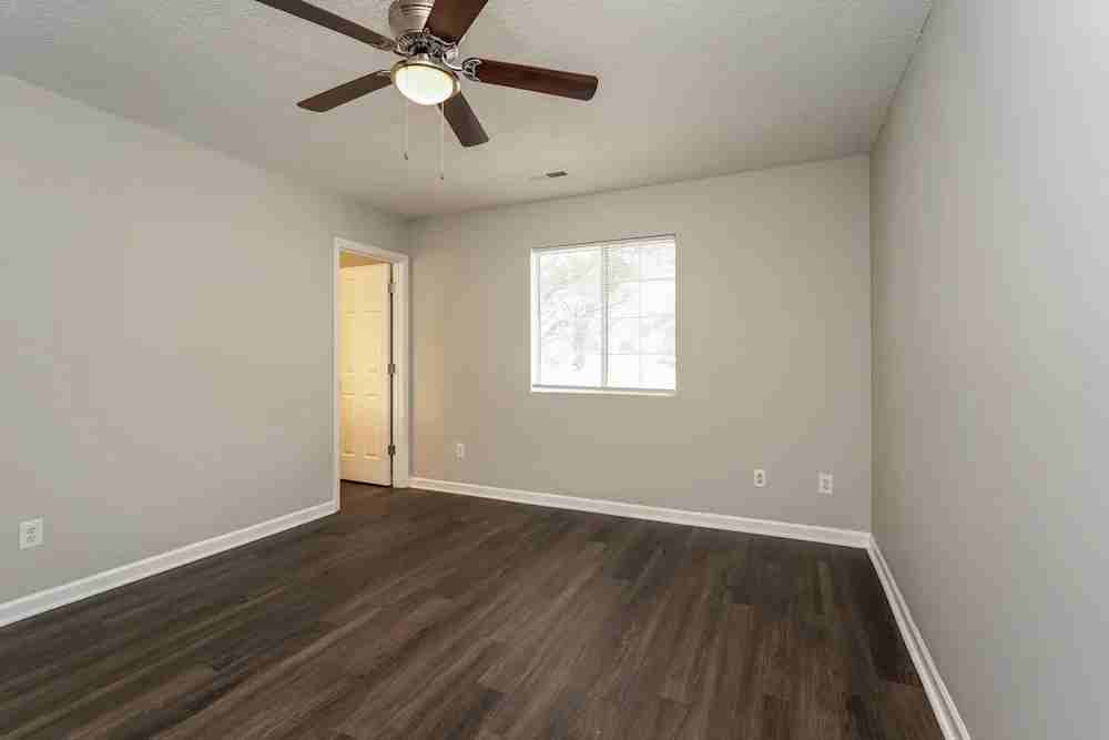 1622 Cranberry Hill Ln - Photo 7 of 10