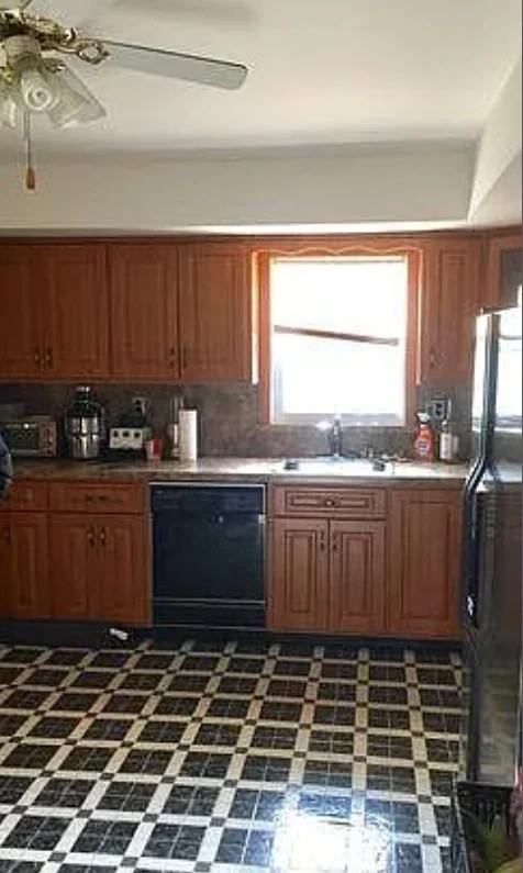 21 Rose St #2 - Photo 4 of 6