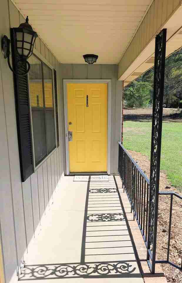 5064 Sizemore Cir #C - Photo 4 of 36