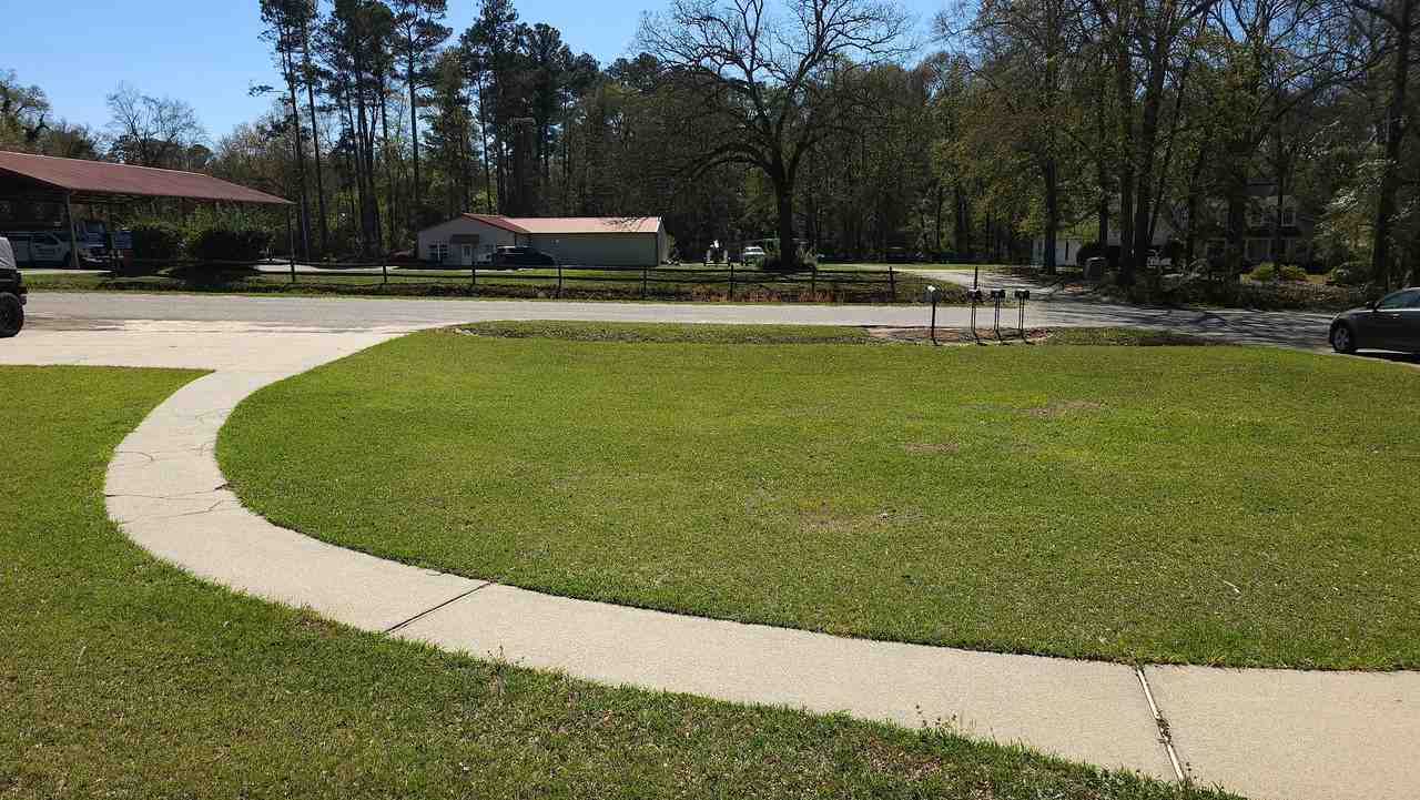 5064 Sizemore Cir #C - Photo 7 of 36