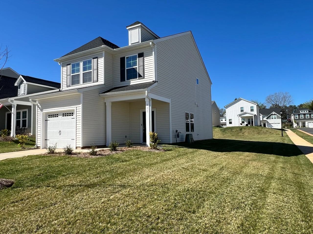 511 Raspberry Hill Rd - Photo 3 of 21