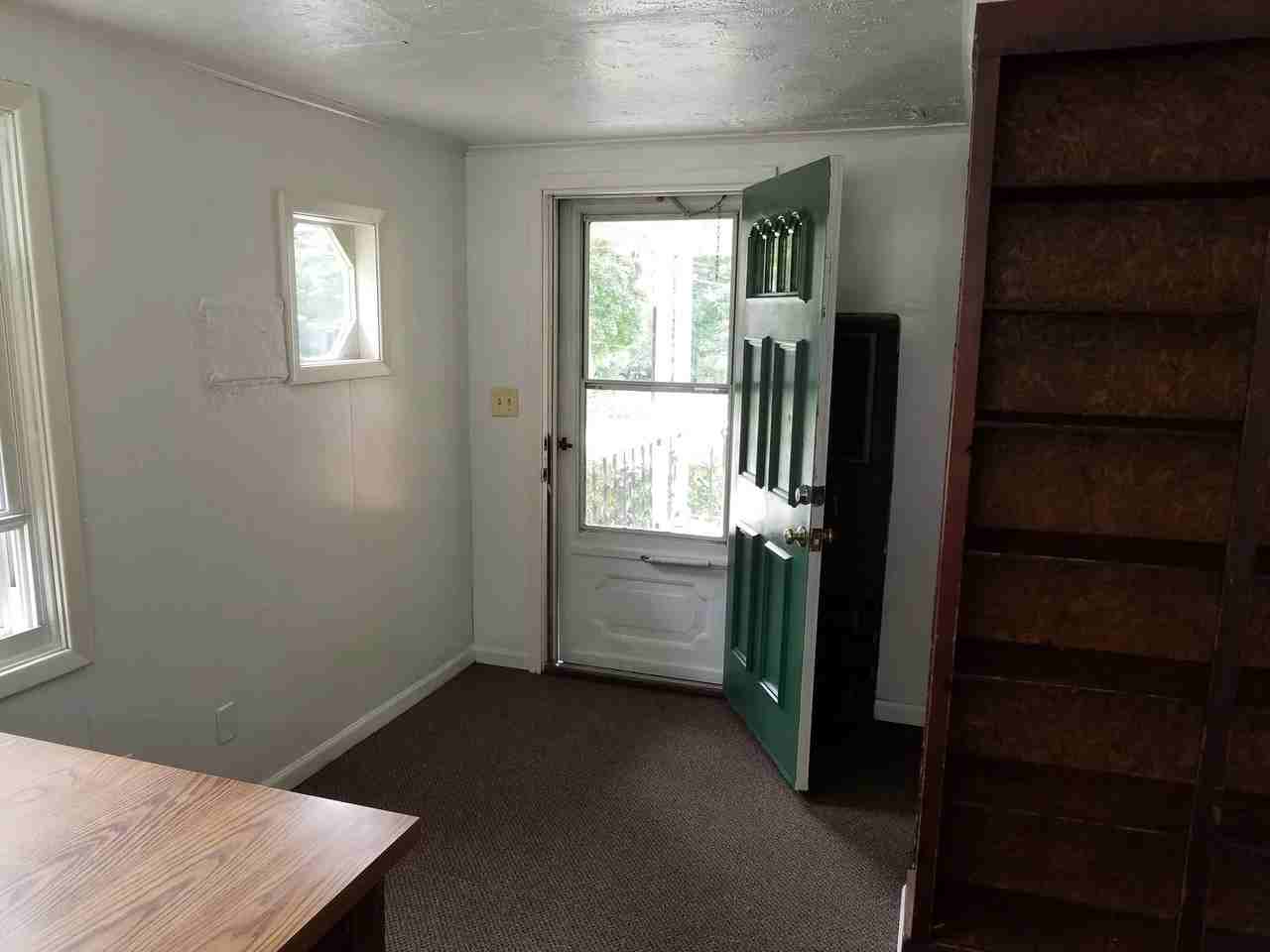 347 E Crain Ave - Photo 3 of 12