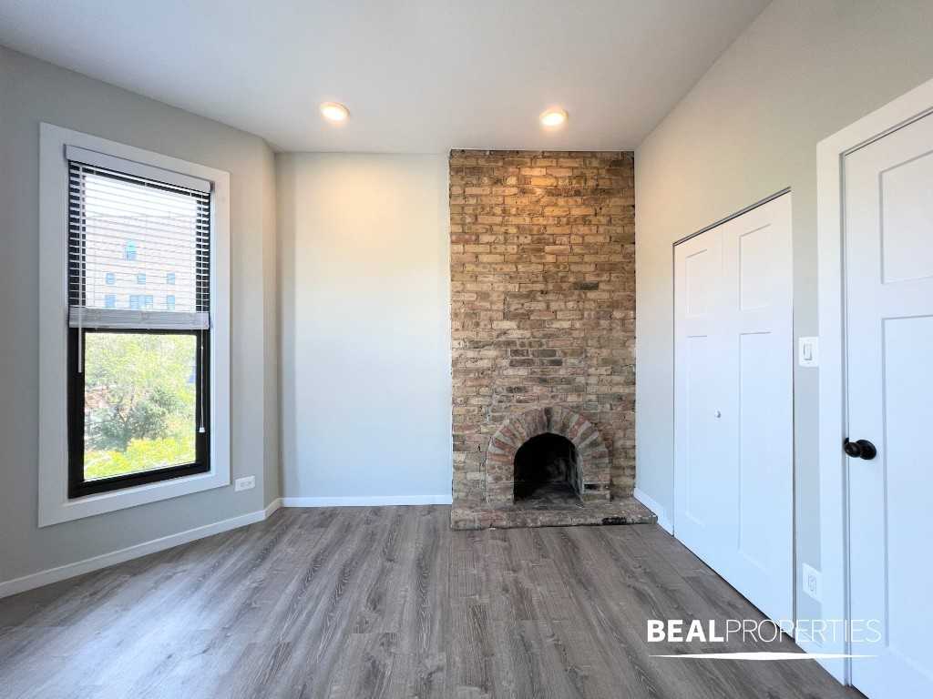 2906 N Broadway St - Photo 7 of 14