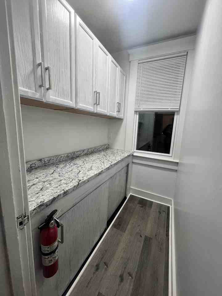 37 Center St #2 - Photo 4 of 32