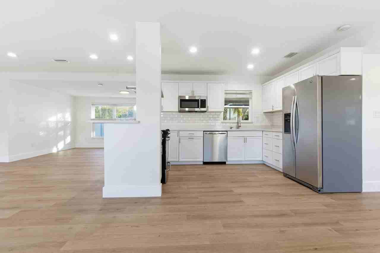 327 Sunny Ln #NA - Photo 3 of 30