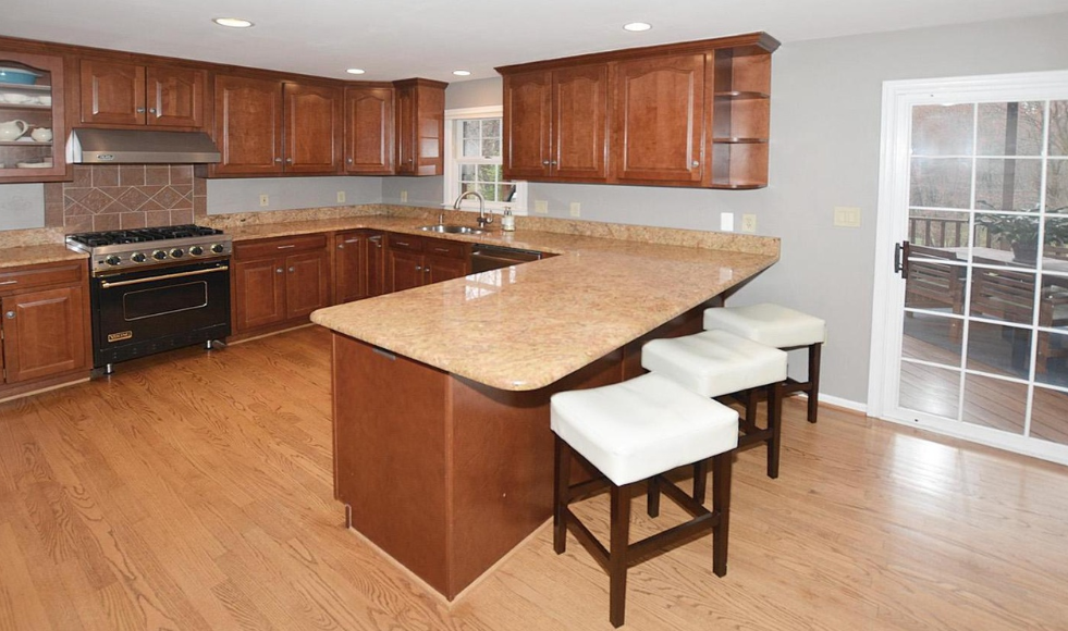 9963 Meadowlark Rd #NA - Photo 2 of 30