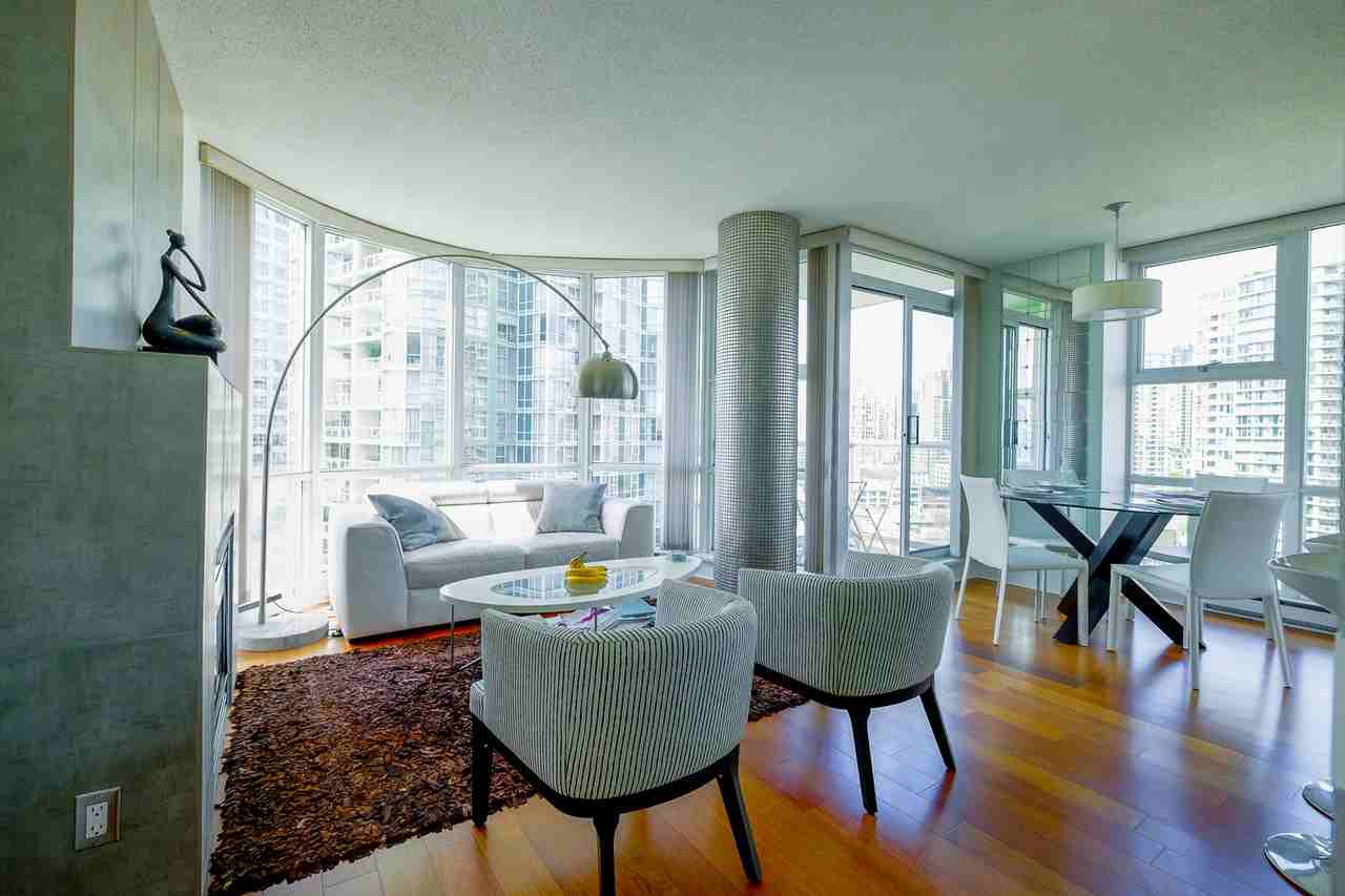 1077 Marinaside Crescent - Photo 3 of 18