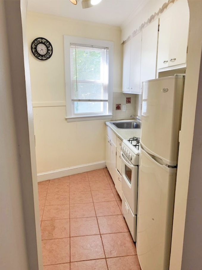 90 Winthrop Shore Dr #3A - Photo 2 of 6