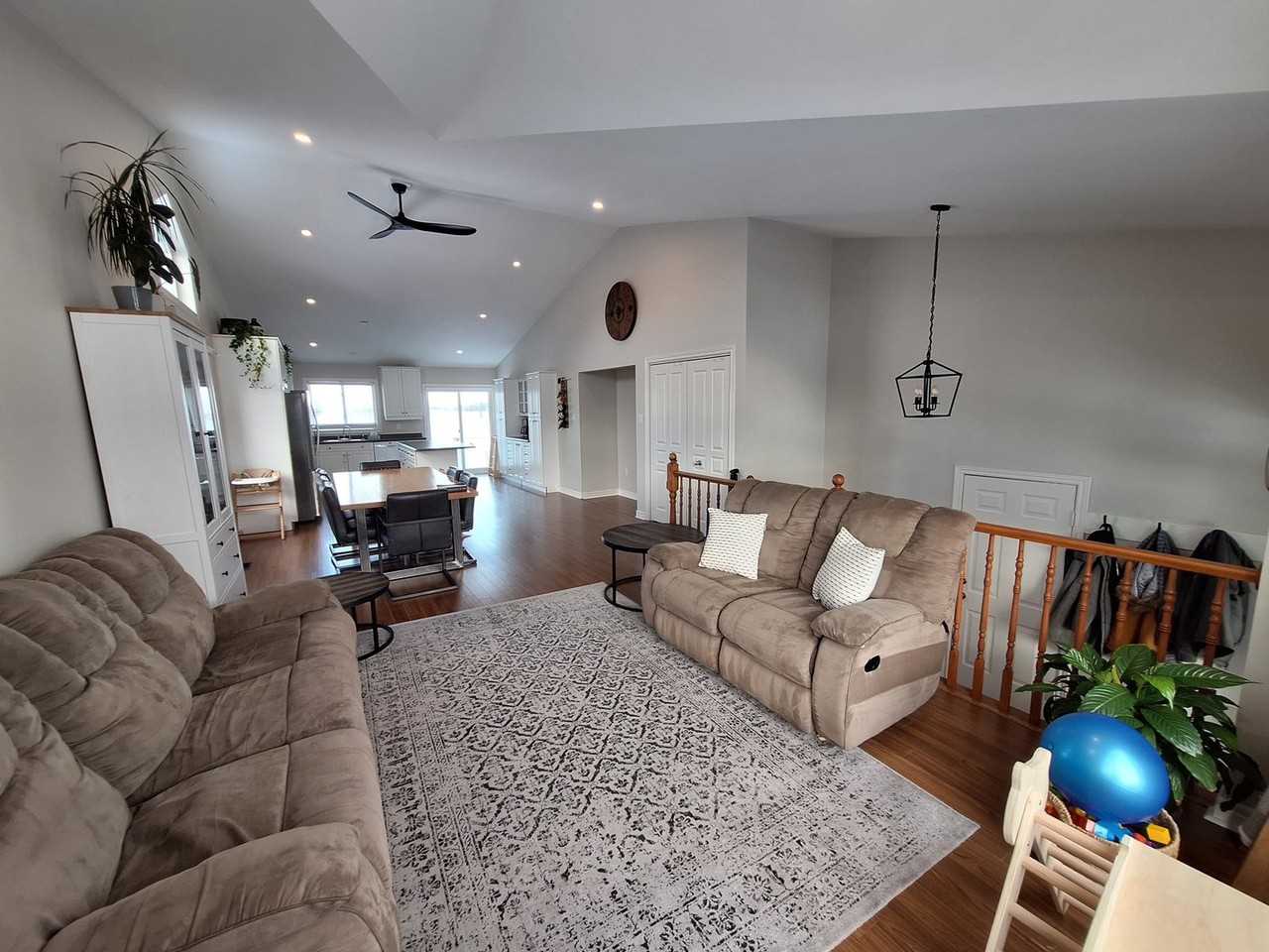 86 Golden Acres Dr - Photo 2 of 8