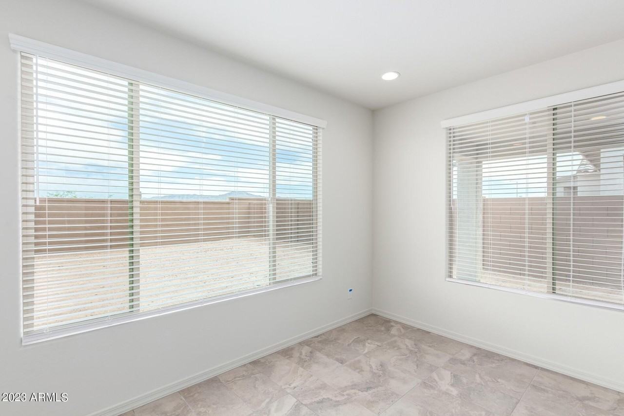 8529 S 67th Dr - Photo 7 of 32