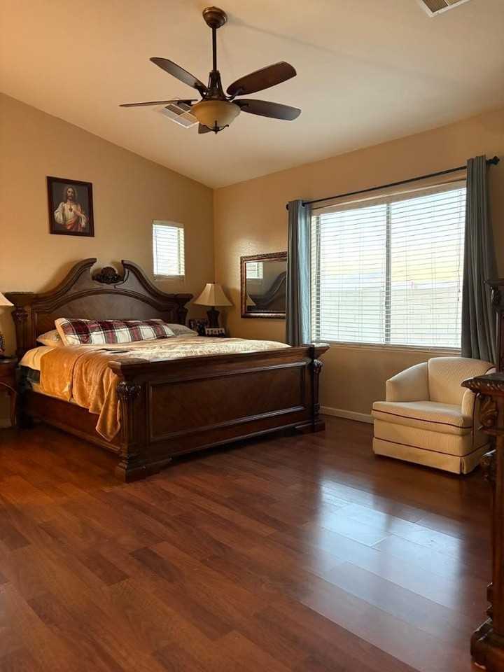 7408 W Wolf St - Photo 5 of 10