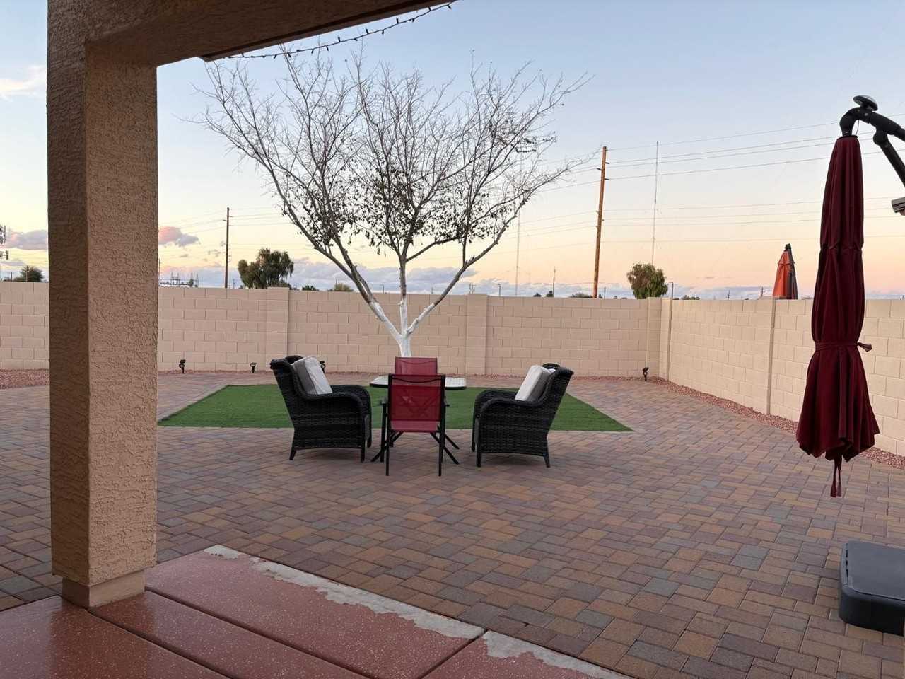 7408 W Wolf St - Photo 6 of 10