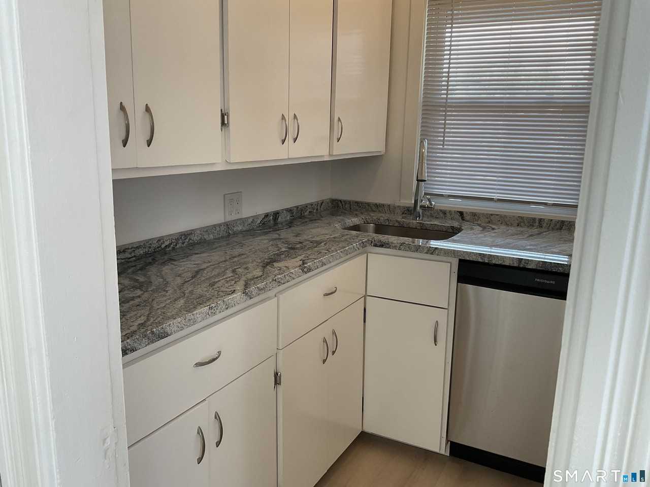 13 Alger St Unit 2 - Photo 4 of 18