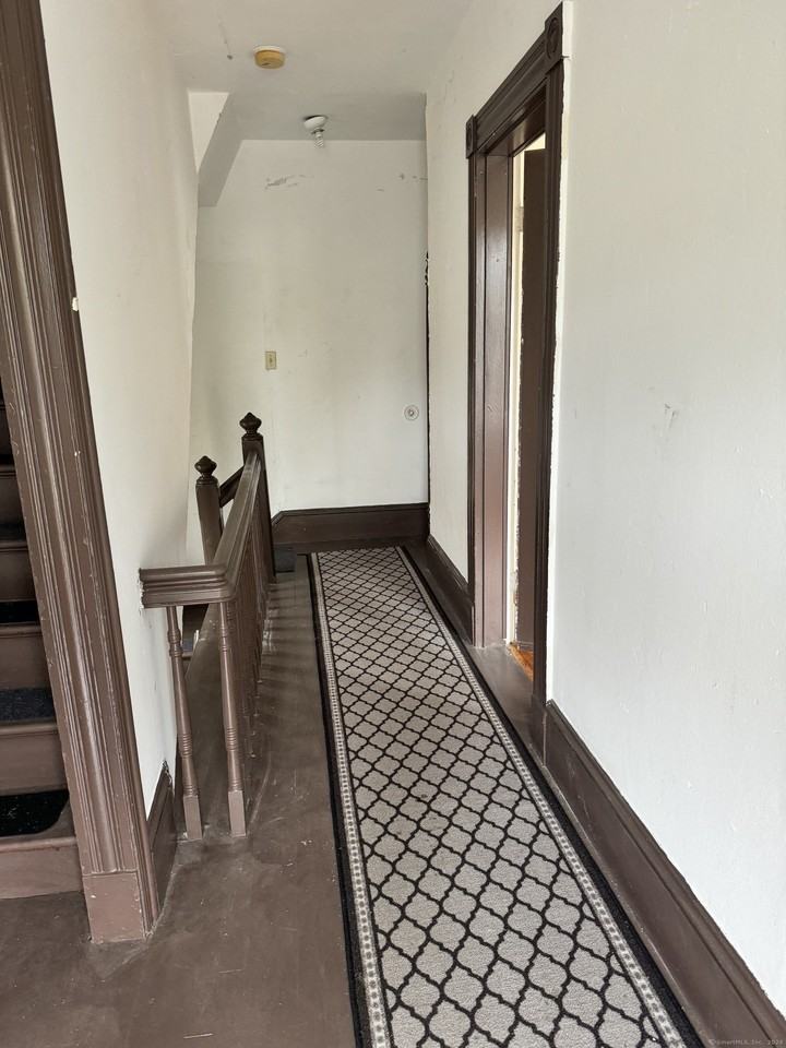 751 Orange St 2nd Fl - Photo 5 of 18