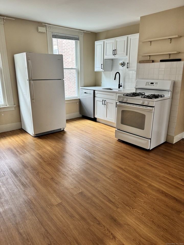 751 Orange St 2nd Fl - Photo 7 of 18