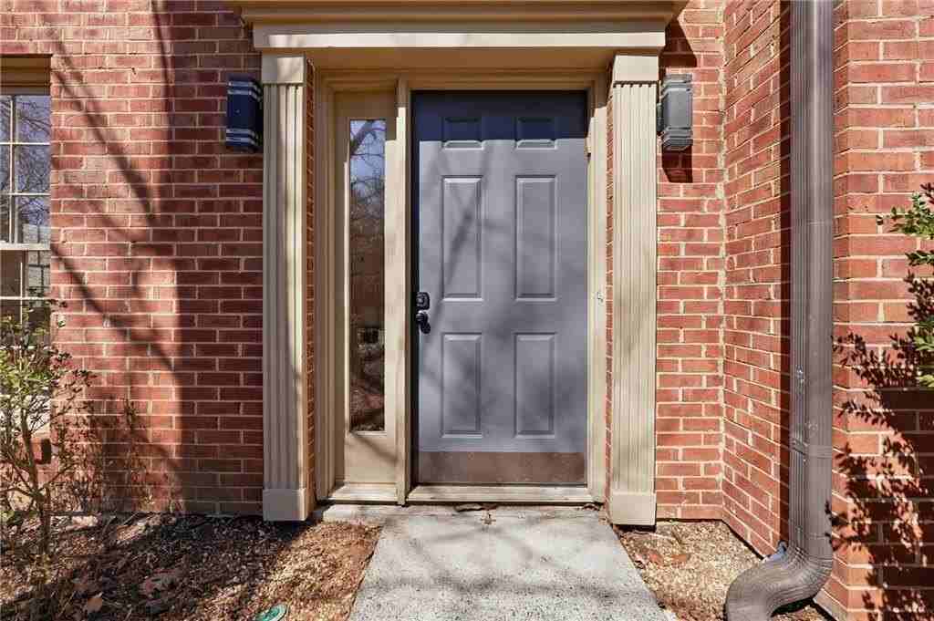 2207 Heritage Trace Dr - Photo 3 of 28