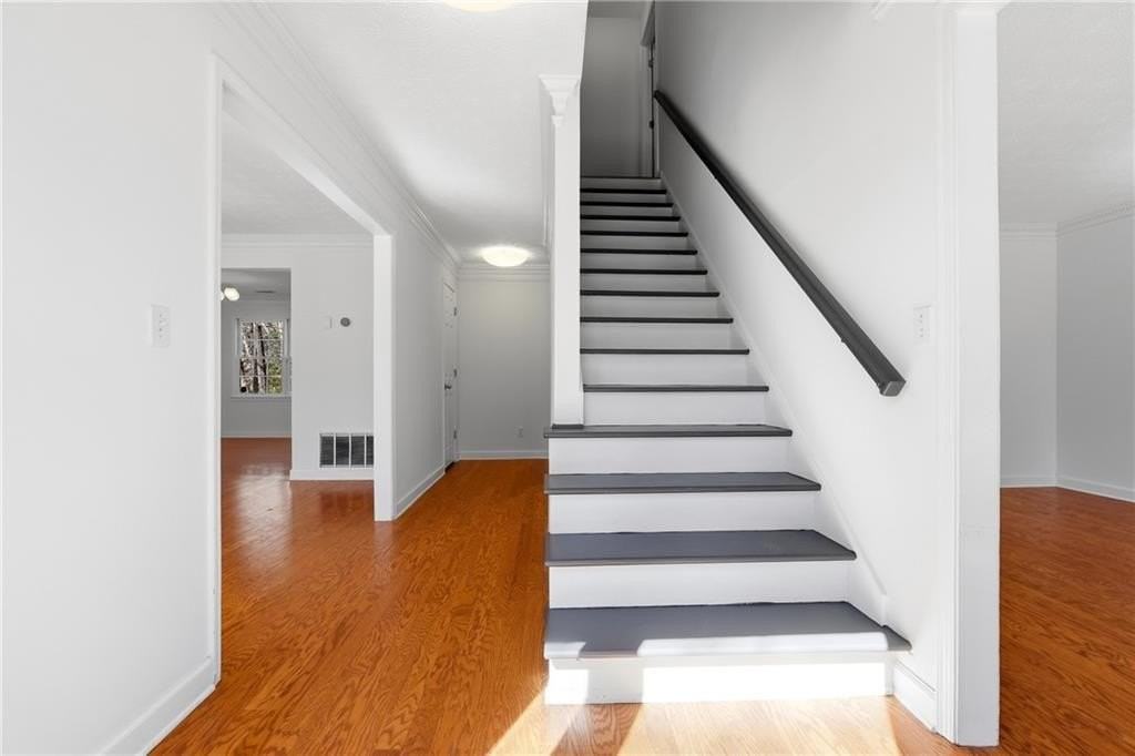 2207 Heritage Trace Dr - Photo 4 of 28