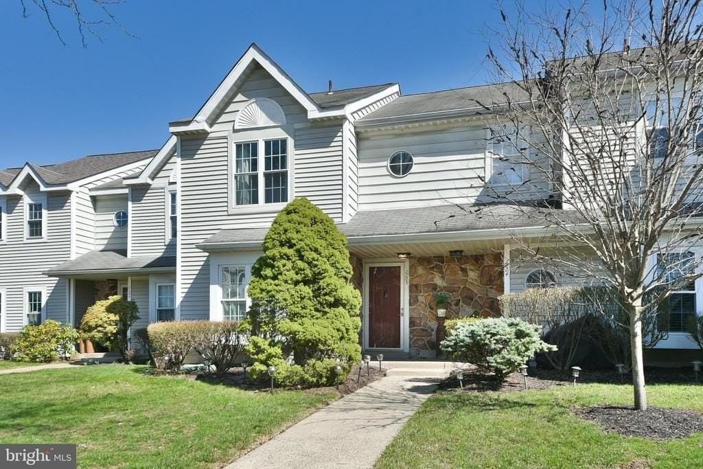 2205 Ash Grove Rd - Photo 2 of 26