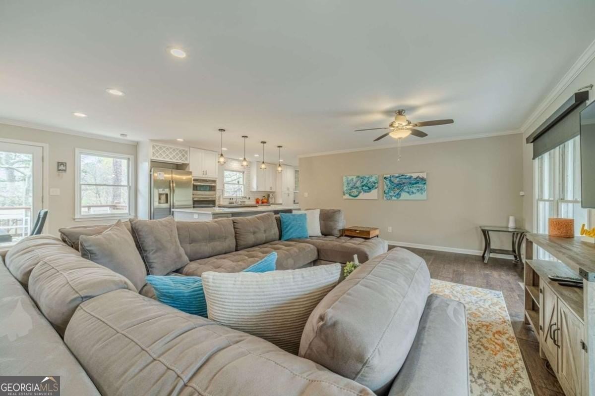 691 Harbor Cv - Photo 7 of 50